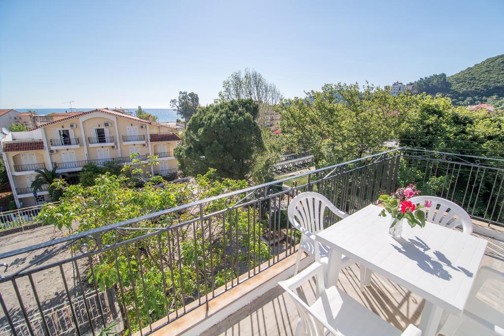 Maria Parameriti Apartments Poros  Exterior photo