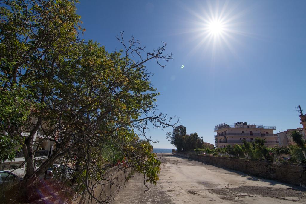 Maria Parameriti Apartments Poros  Exterior photo