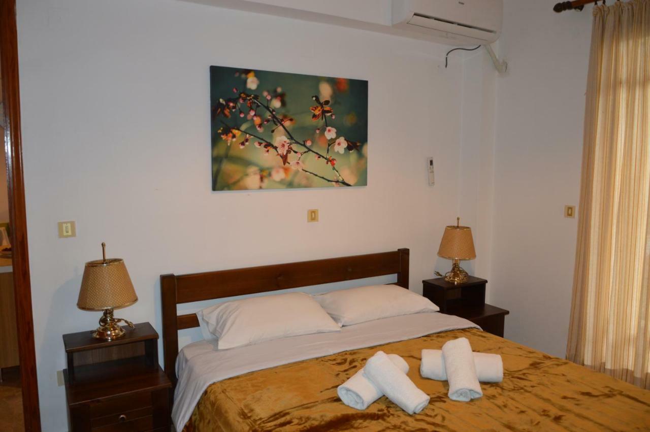 Maria Parameriti Apartments Poros  Exterior photo